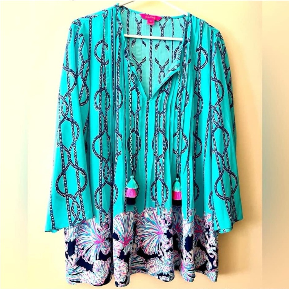 Size large excellent condition